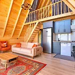 2 Bedroom Secluded With Private Pool Hot Tub