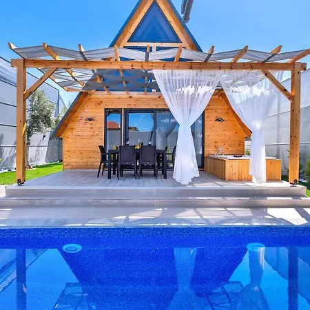 2 Bedroom Secluded With Private Pool Hot Tub * Fethiye